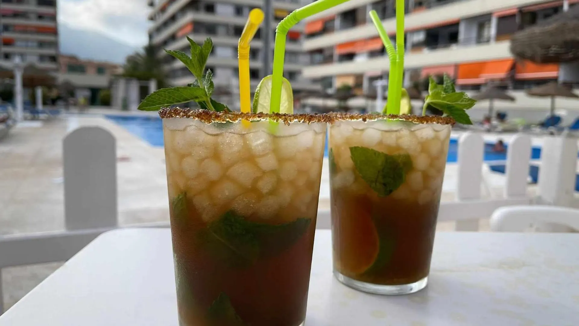 Daire Apartamento Con Vista Al Mar En La Mitica Nogalera Torremolinos