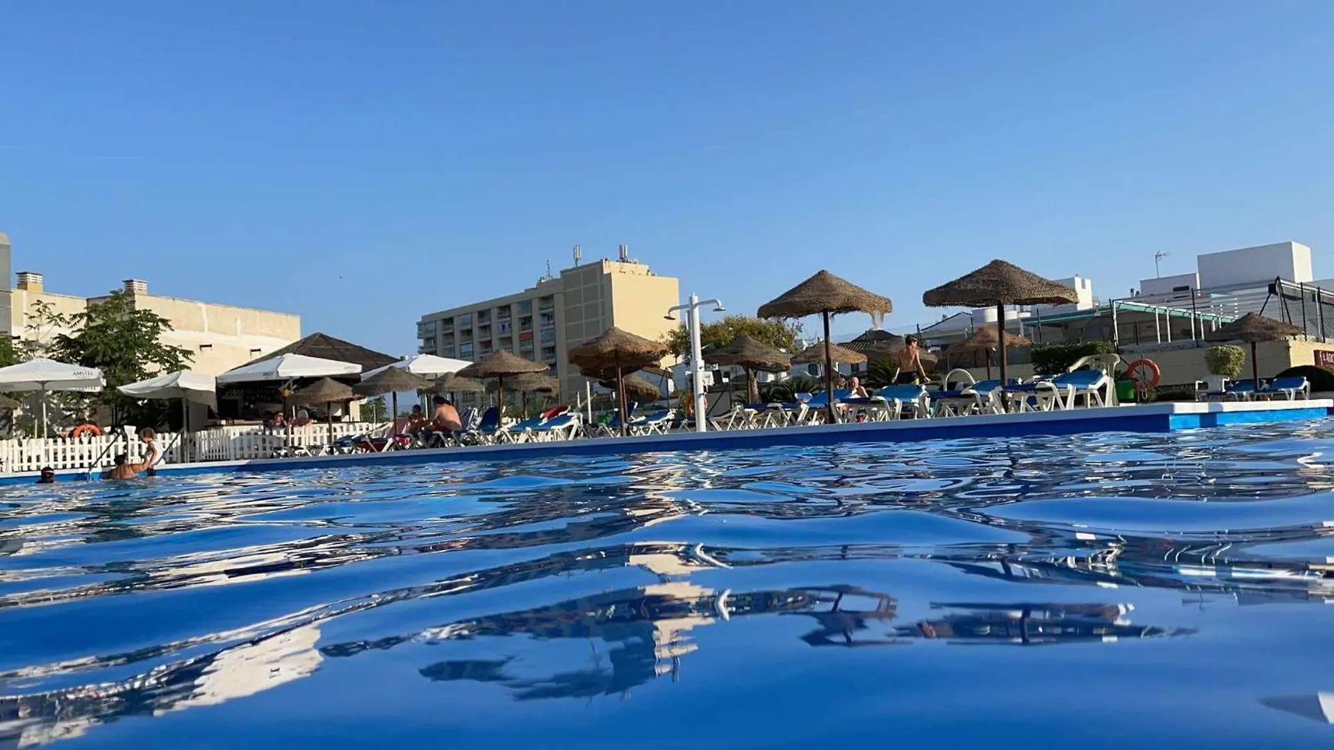 Apartamento Con Vista Al Mar En La Mitica Nogalera Torremolinos Daire